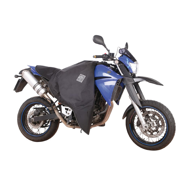 TABLIER COUVRE JAMBE TUCANO MOTO GAUCHO R119 NOIR POUR YAMAHA MT-09 - TRIUMPH TIGER - SUZUKI 650 DR - HONDA AFRICA TWIN  (SYSTEME ANTI-FLOTTEMENT SGAS)