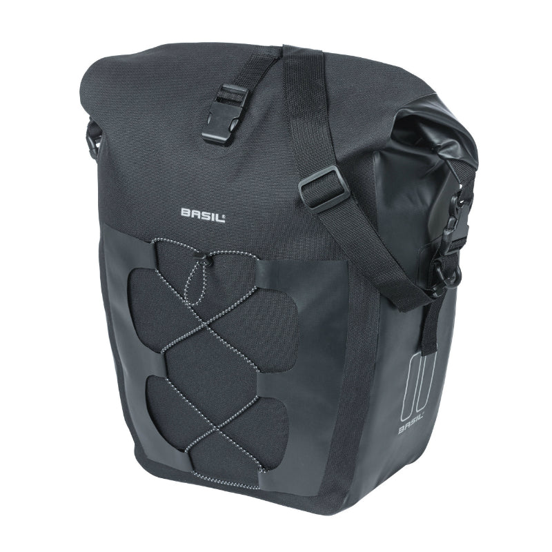 SACOCHE ARRIERE VELO LATERALE BASIL NAVIGATOR CYCLOTOURISTE WATERPROOF 25-31L NOIR FIXATION HOOK ON SUR PORTE BAGAGE (32x15x37cm) AVEC POIGNEE ET BANDOUILLERE FERMETURE ENROULEMENT