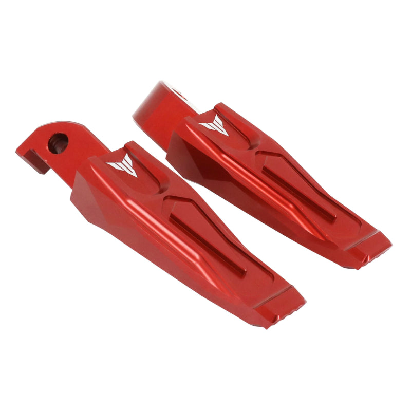 REPOSE-PIED-CALE PIED ARRIERE MOTO POUR YAMAHA 700 MT-07 ALU CNC ANODISE ROUGE AVEC MOTIF (PAIRE)  -AVOC-