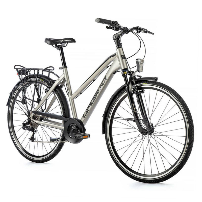 VELO MUSCULAIRE CITY BIKE 28 LEADER FOX FERRARA 2023 FEMME ARGENT 8V CADRE 16,5 POUCES (TAILLE ADULTE 160 à 168 cm)