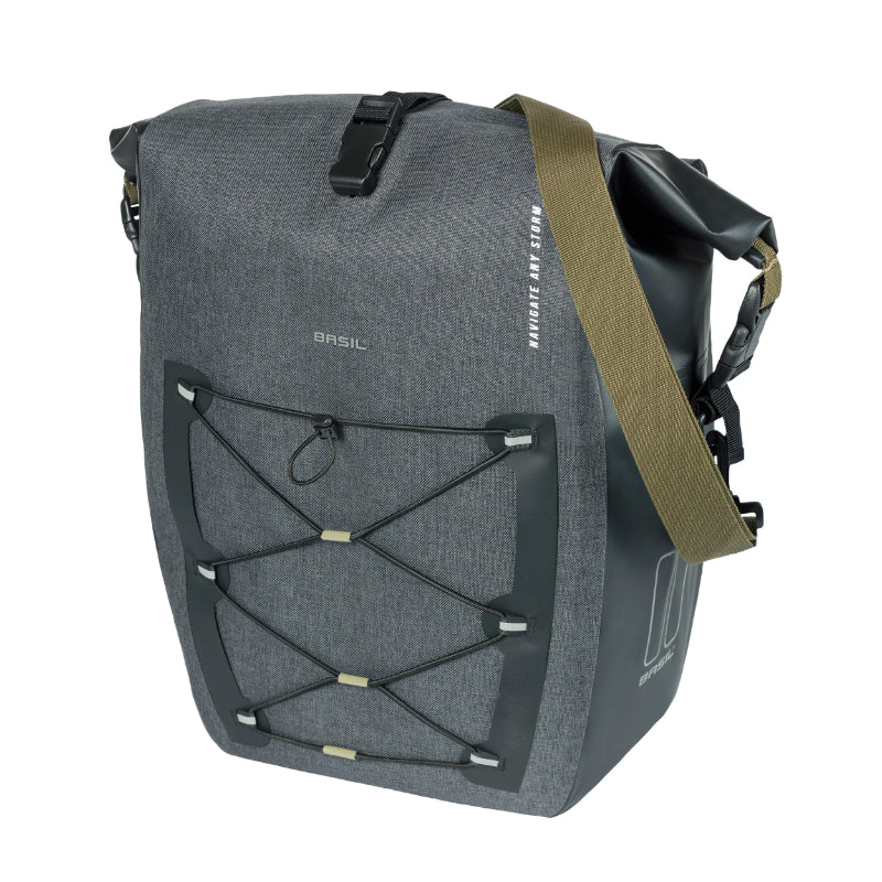 SACOCHE ARRIERE VELO LATERALE BASIL NAVIGATOR CYCLOTOURISTE WATERPROOF 25-31L NOIR FIXATION MIK STUDS SUR PORTE BAGAGE (32x15x37cm) AVEC POIGNEE ET BANDOUILLERE FERMETURE ENROULEMENT