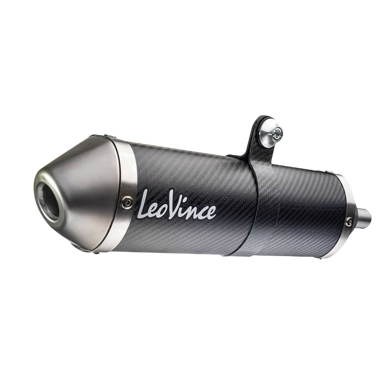 SILENCIEUX 50 A BOITE LEOVINCE X-FIGHT CARBONE POUR FANTIC 50 XE, XM COMPETITION EURO 5 VENDU SANS LE COLLECTEUR (PASSAGE HAUT A DROITE) (REF 17007) (HOMOLOGUE CE) (COLLECTEUR REF 205415)