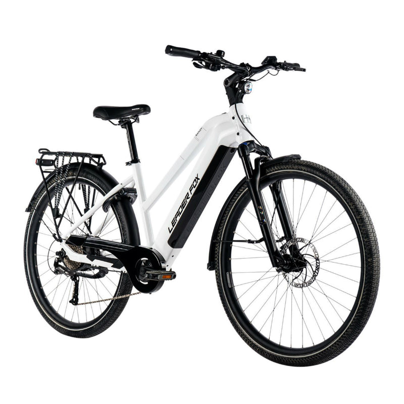 VELO ELECTRIQUE-VAE VTC 29 LEADER FOX SANDY 2024 FEMME BLANC BRILLANT 9V MOTEUR ROUE AR BAFANG 36V 45Nm BATTERIE 20Ah (16,5'' - H43cm - TAILLE  S - POUR ADULTE DE 158cm à 168cm)